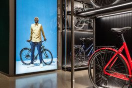 Werbung im e-bike Shop von Ampler fotografiert u gestaltet von Werbefotografen Silly Berlin.
